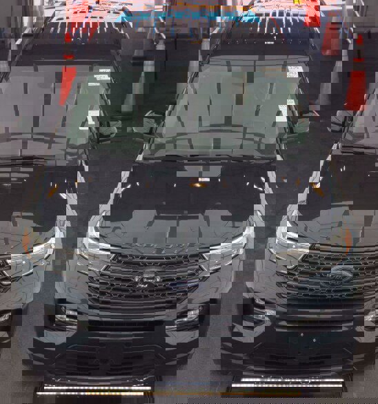 Used 2023 Ford Explorer XLT w/ Equipment Group 202A image 2