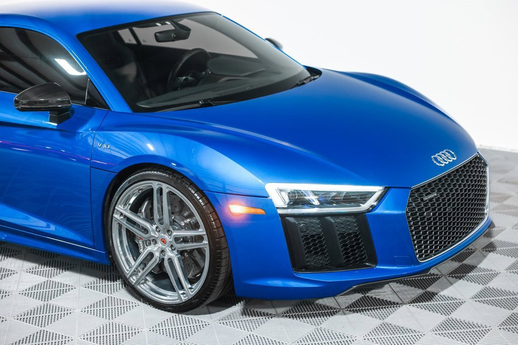 Used 2017 Audi R8 V10 plus image 5