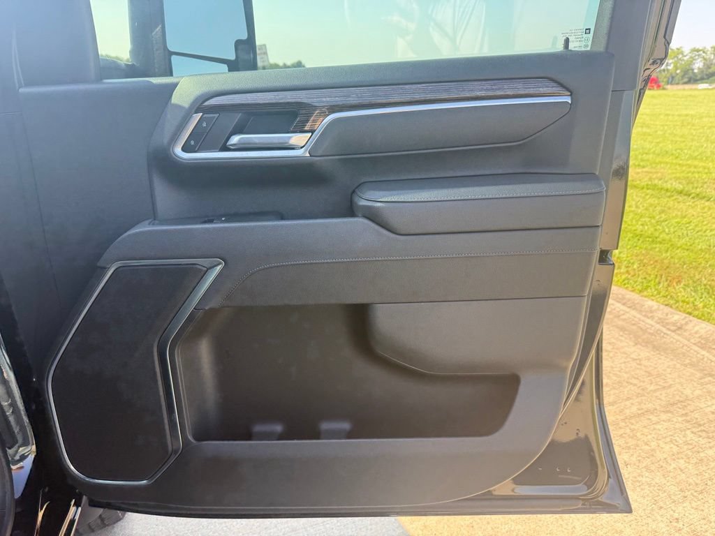 Used 2025 GMC Sierra 2500 SLE w/ SLE Value Package; AWD/4WD image 22