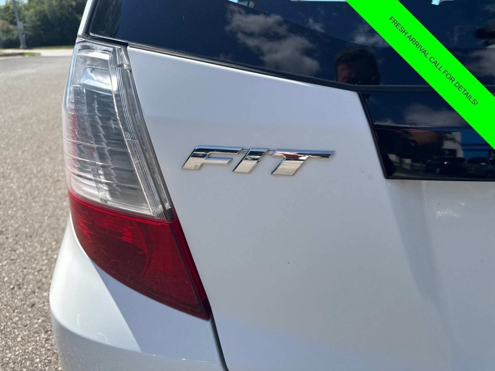 Used 2009 Honda Fit Sport image 25