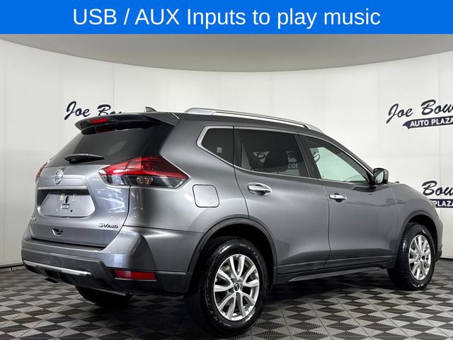 Used 2018 Nissan Rogue SV w/ Premium Package image 6