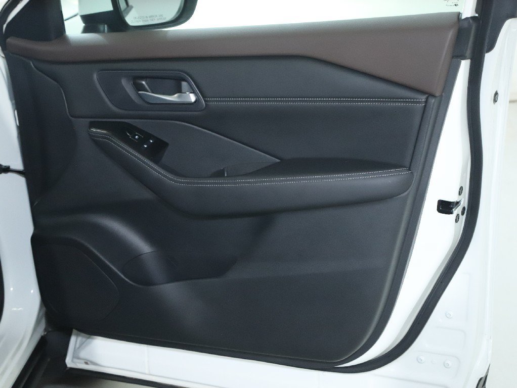 Certified 2023 Nissan Rogue SL AWD/4WD image 34