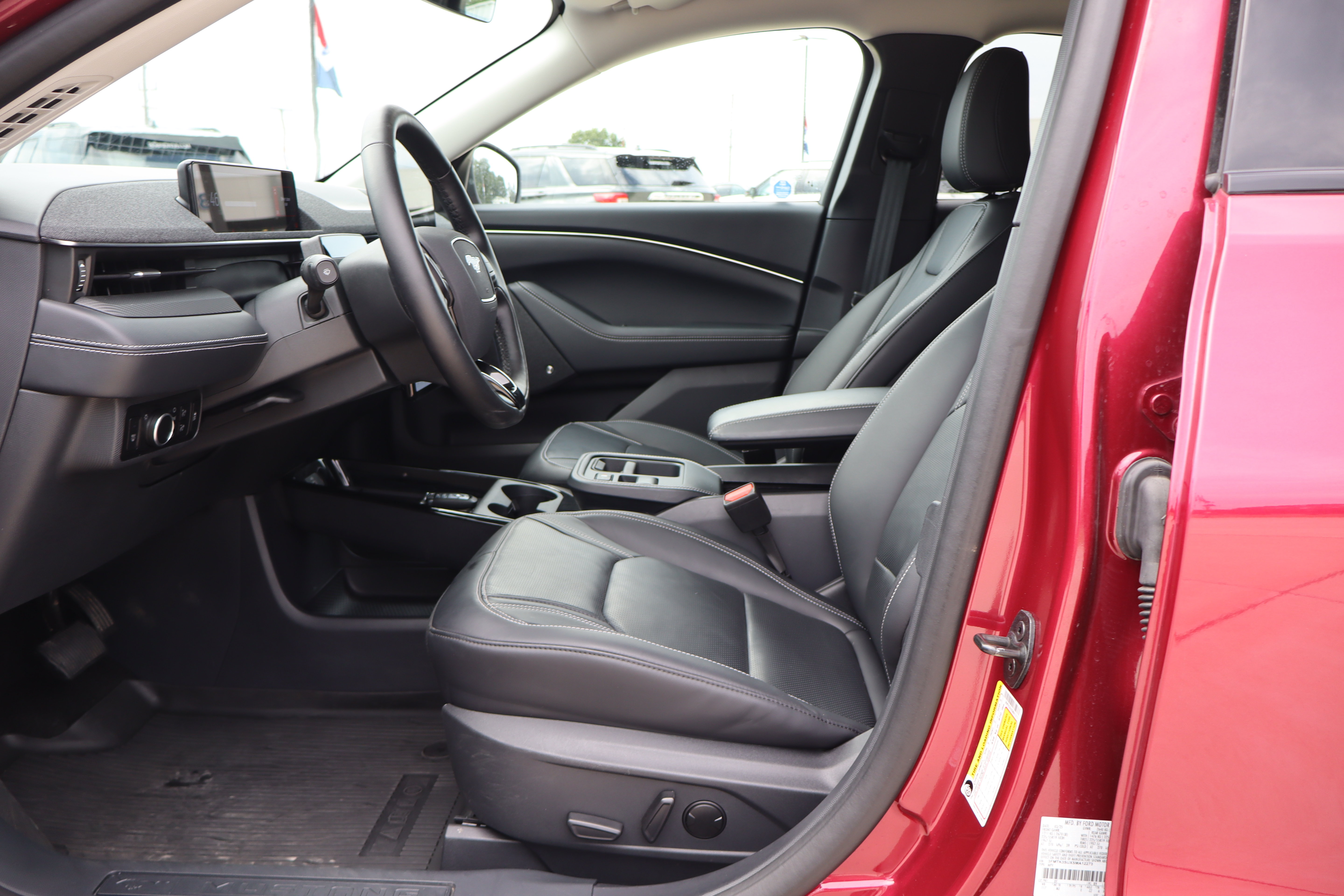 Used 2025 Ford Mustang Mach-E Premium AWD/4WD image 9