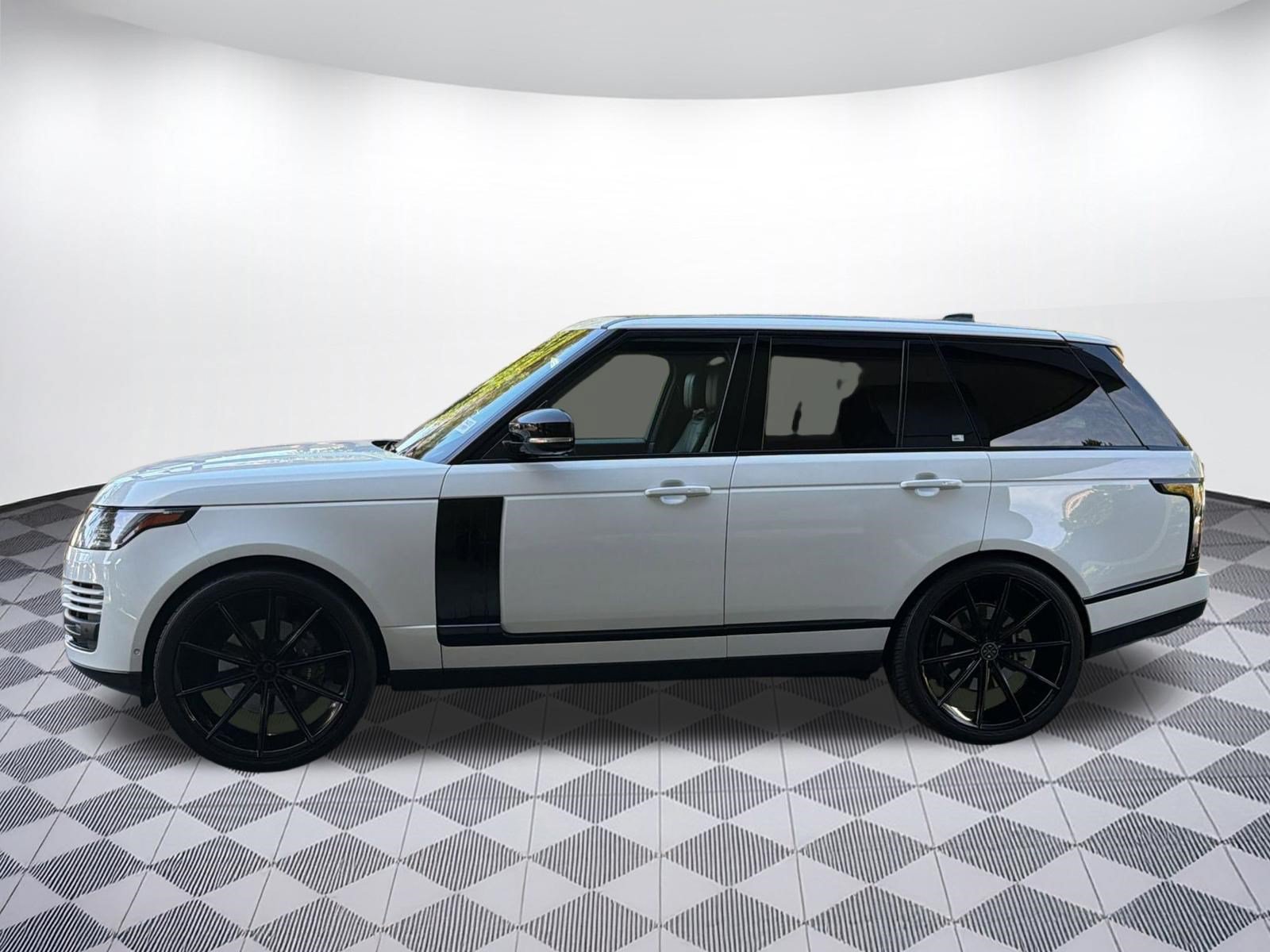 Used 2021 Land Rover Range Rover Westminster Edition AWD/4WD image 2