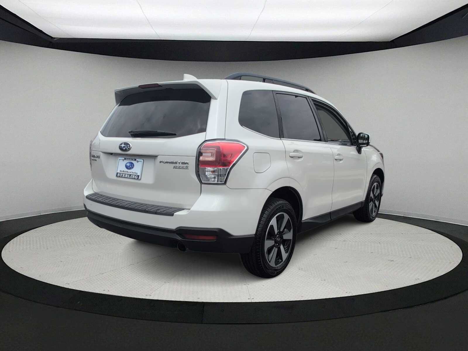 Used 2017 Subaru Forester 2.5i Limited w/ Popular Package #2 AWD/4WD image 8