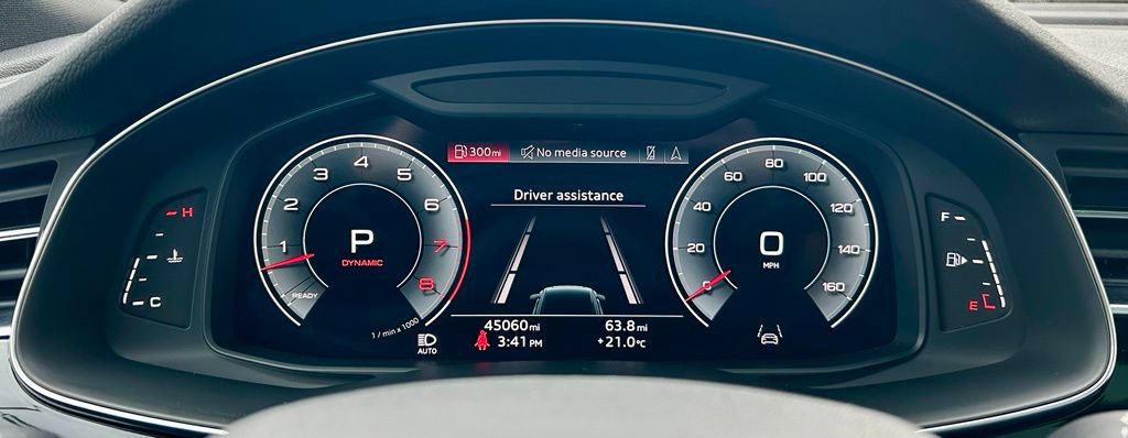 Used 2021 Audi Q8 Premium Plus AWD/4WD image 20