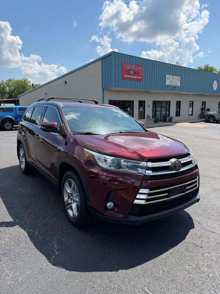 Used 2018 Toyota Highlander Limited AWD/4WD image 1
