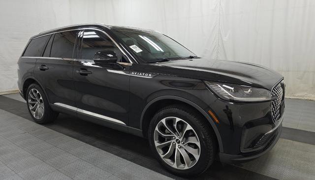 Used 2025 Lincoln Aviator Reserve w/ Illumination Package AWD/4WD image 1