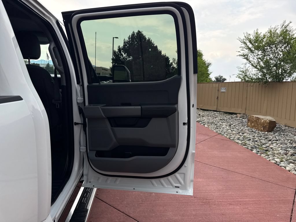 Certified 2025 Ford F250 XLT w/ 360-Degree Camera Package AWD/4WD image 28