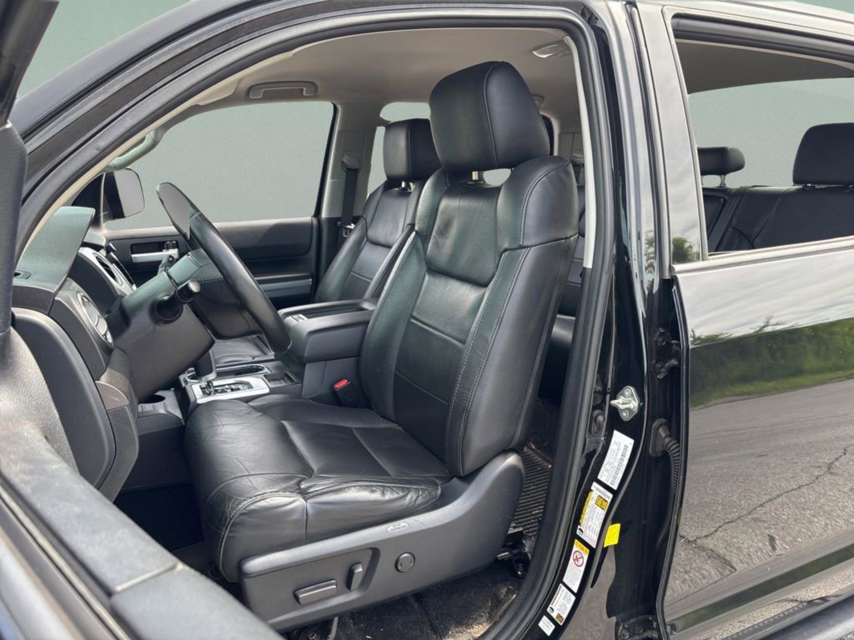 Used 2020 Toyota Tundra SR5 w/ SR5 Leather Package AWD/4WD image 27