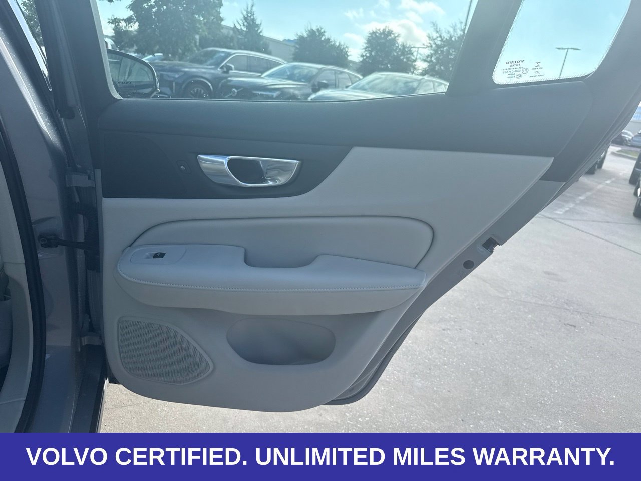Certified 2024 Volvo S60 B5 Plus w/ Climate Package FWD image 18
