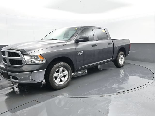 Used 2017 RAM 1500 ST w/ SXT Appearance Group AWD/4WD image 2