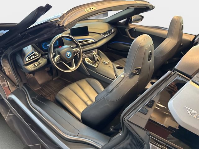 Used 2019 BMW i8 Roadster AWD/4WD image 12