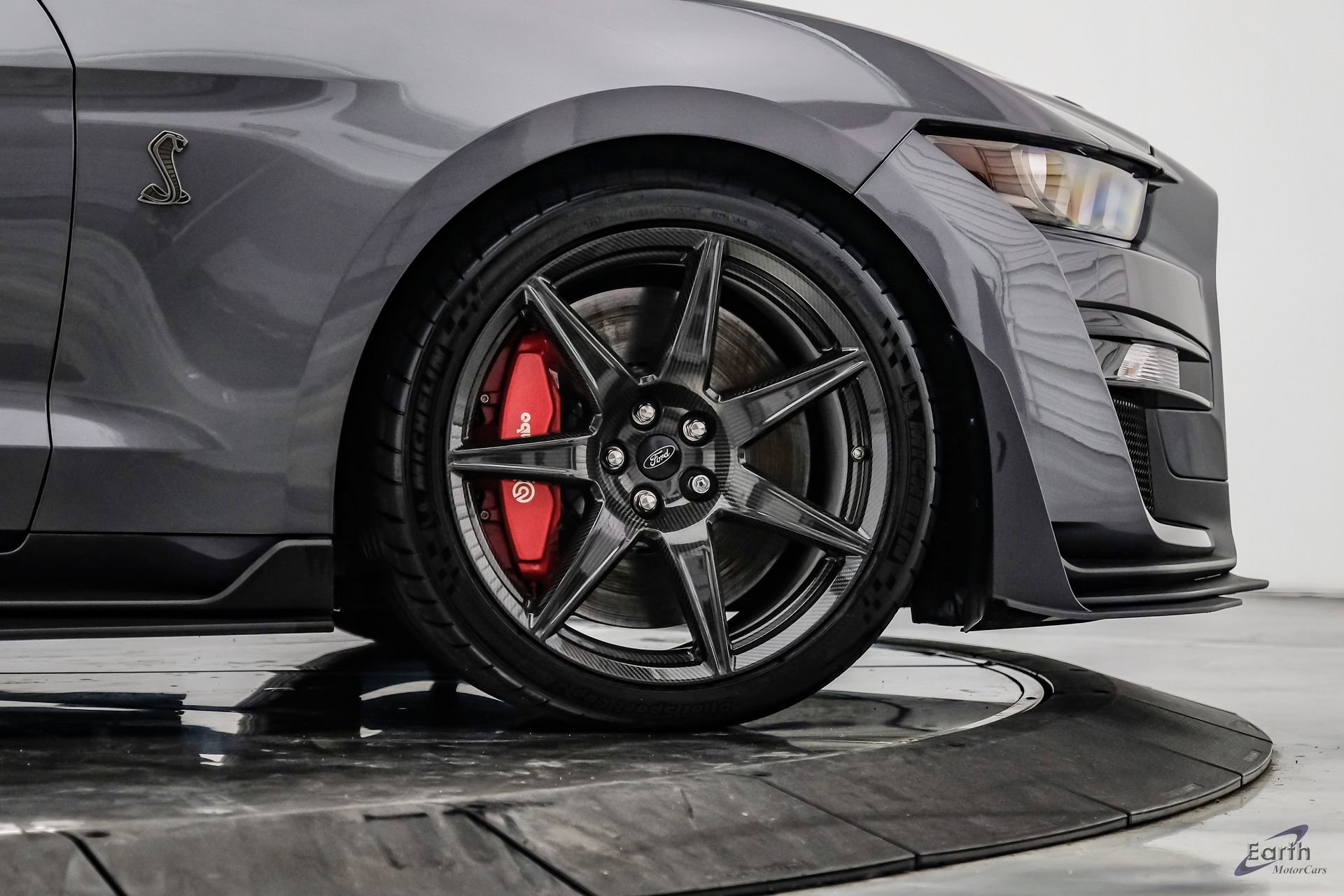 Used 2021 Ford Mustang Shelby GT500 w/ Carbon Fiber Track Pack RWD image 97
