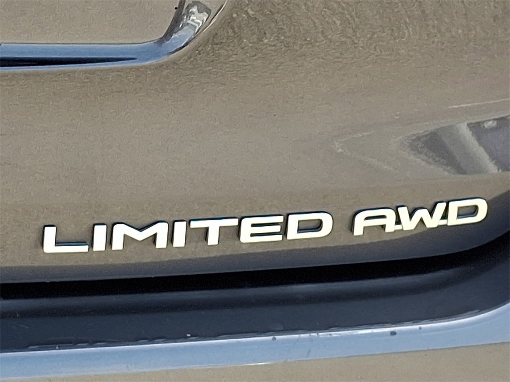 Used 2021 Toyota Highlander Limited image 30