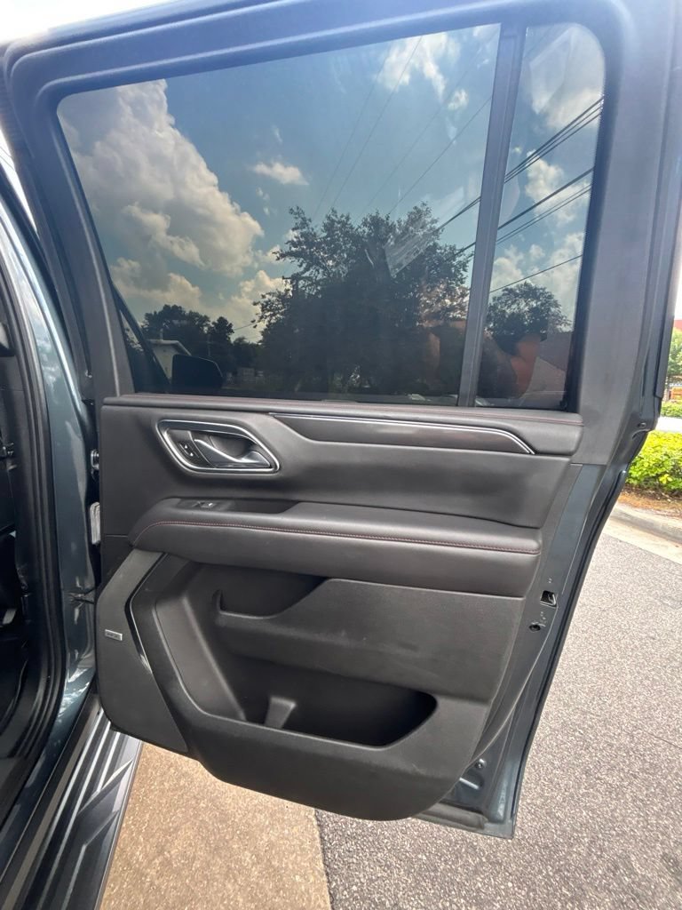 Used 2021 Chevrolet Suburban RST AWD/4WD image 23