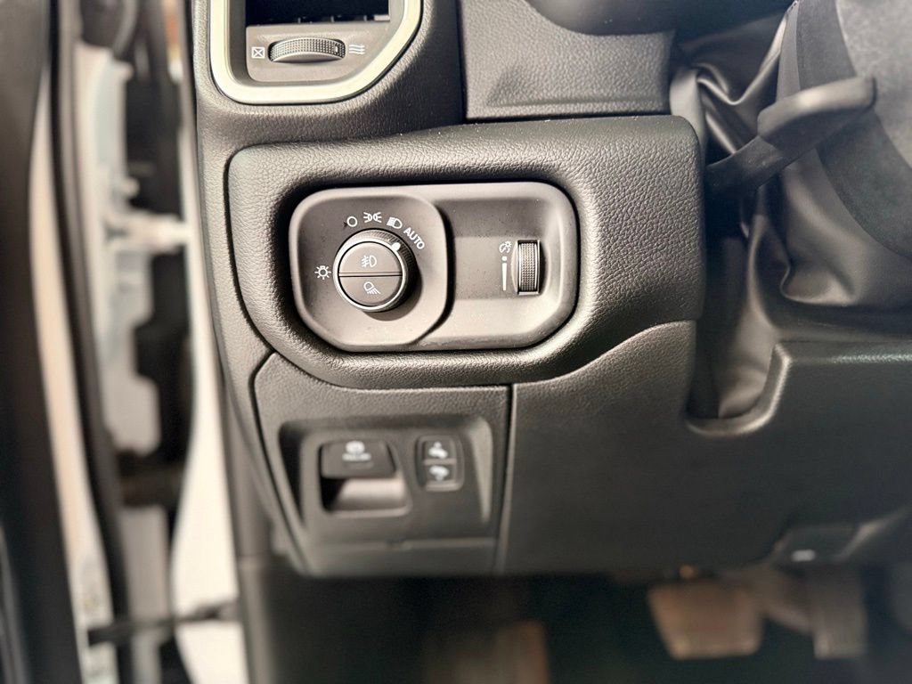 Used 2026 RAM 1500 Lone Star AWD/4WD image 13