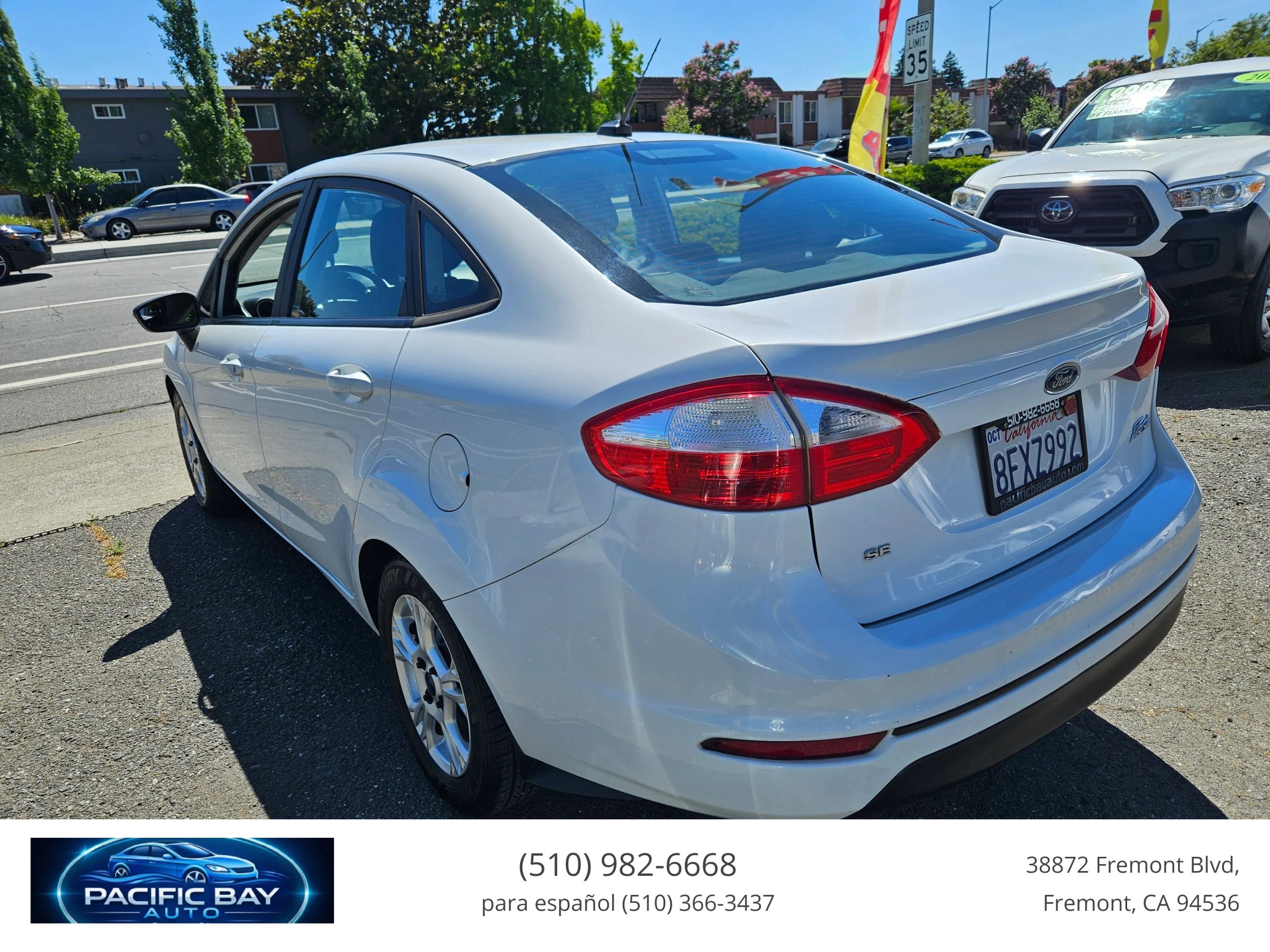Used 2015 Ford Fiesta SE FWD image 5