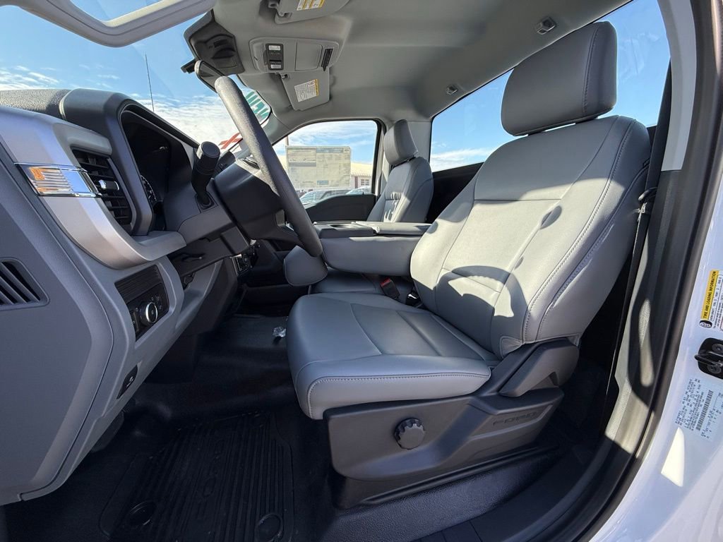 New 2026 Ford F250 XL w/ XL Chrome Package image 13