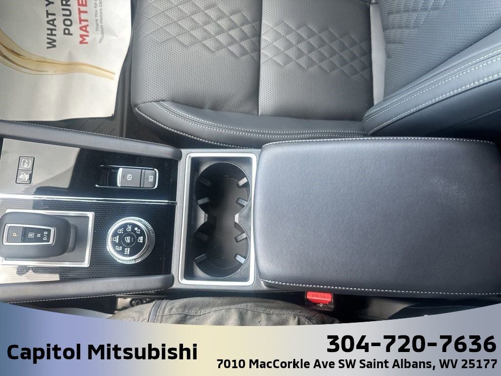 New 2025 Mitsubishi Outlander SEL Black Edition image 31