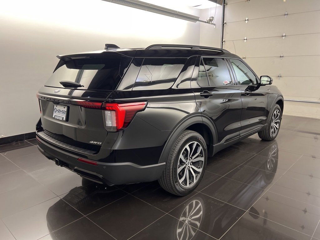 New 2025 Ford Explorer ST-Line image 6