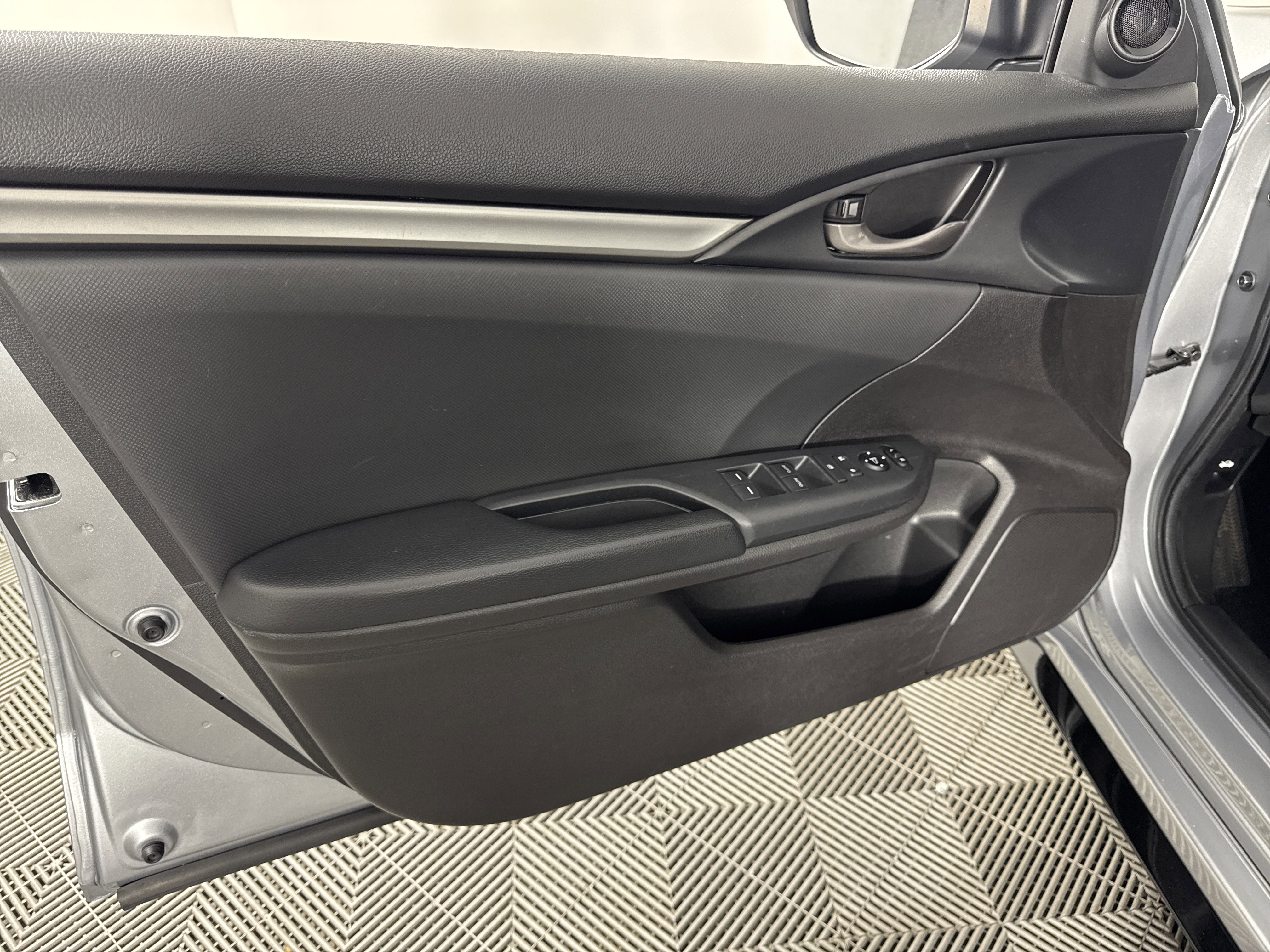 Used 2021 Honda Civic Sport image 13