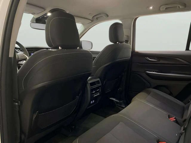 Used 2024 Jeep Grand Cherokee Laredo RWD image 57