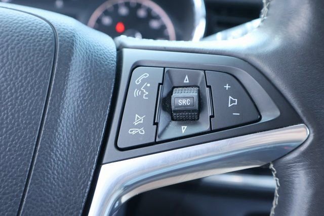 Used 2019 Buick Encore Essence image 21