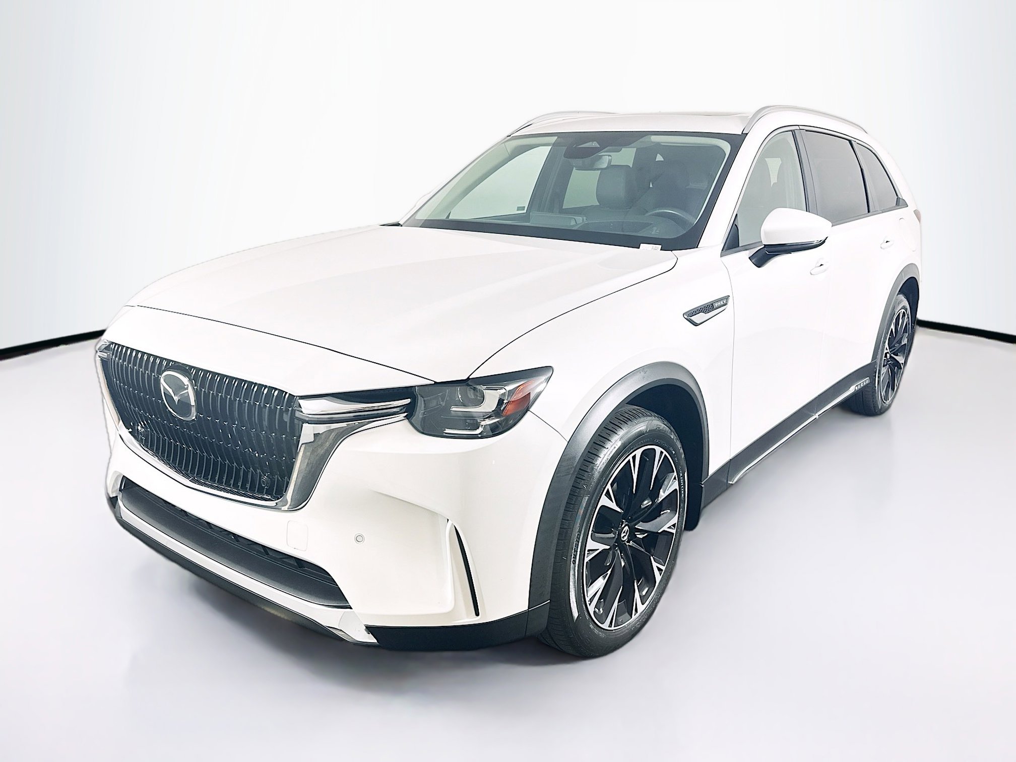 Used 2024 MAZDA CX-90 Plug-In Hybrid w/ Premium Pkg AWD/4WD image 3