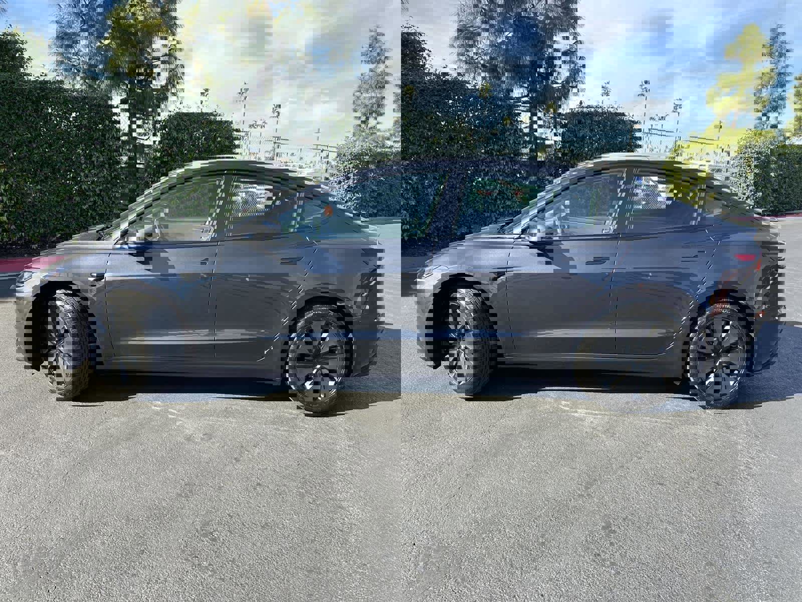Used 2025 Tesla Model 3 Long Range image 3
