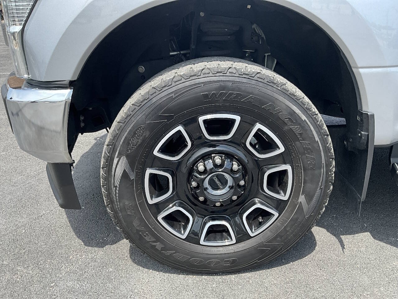 Used 2021 Ford F250 Lariat w/ Chrome Package AWD/4WD image 17