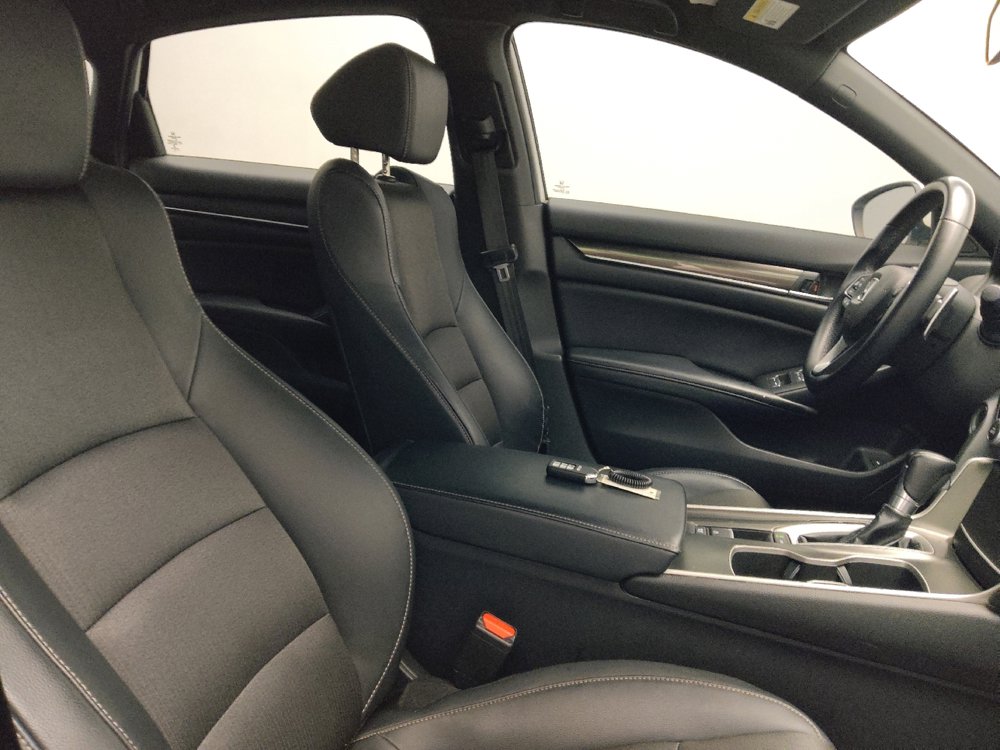 Used 2018 Honda Accord Sport image 21
