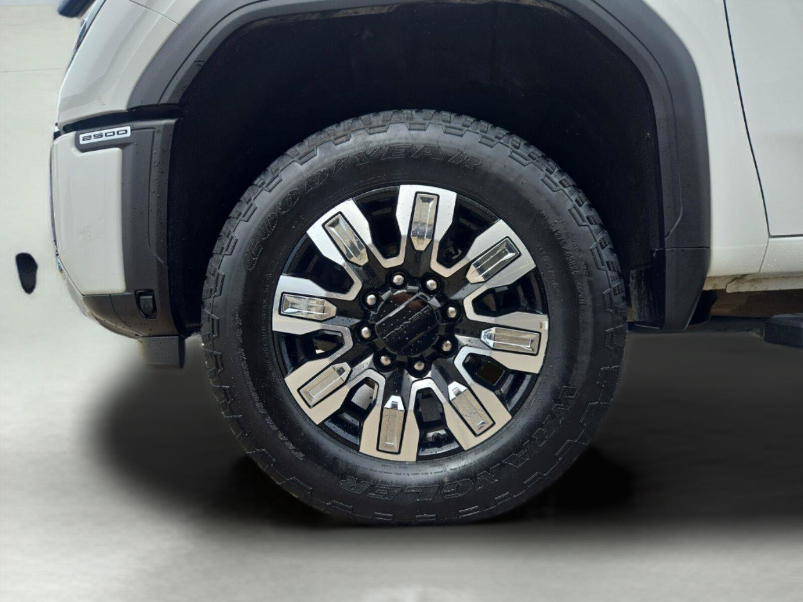 Used 2024 GMC Sierra 2500 Denali w/ Denali Reserve Package AWD/4WD image 11