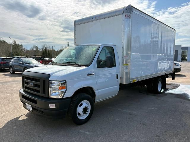 Used 2023 Ford E-350 and Econoline 350 Super Duty w/ Power Windows & Locks Group RWD image 3