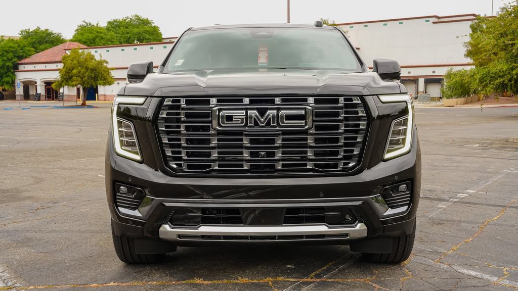 New 2026 GMC Yukon Denali Ultimate AWD/4WD image 4
