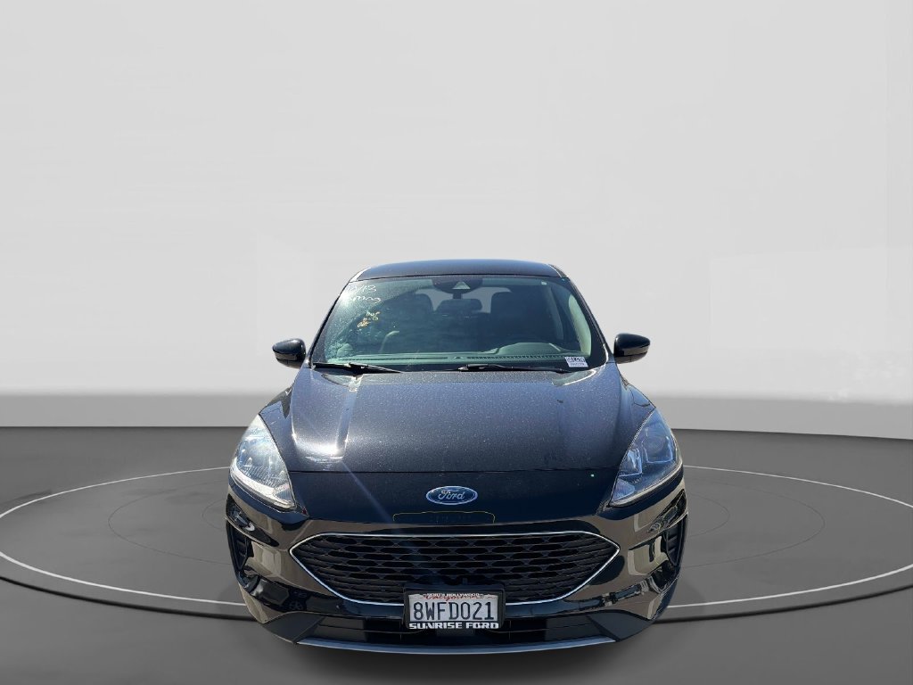 Used 2020 Ford Escape SE FWD image 2