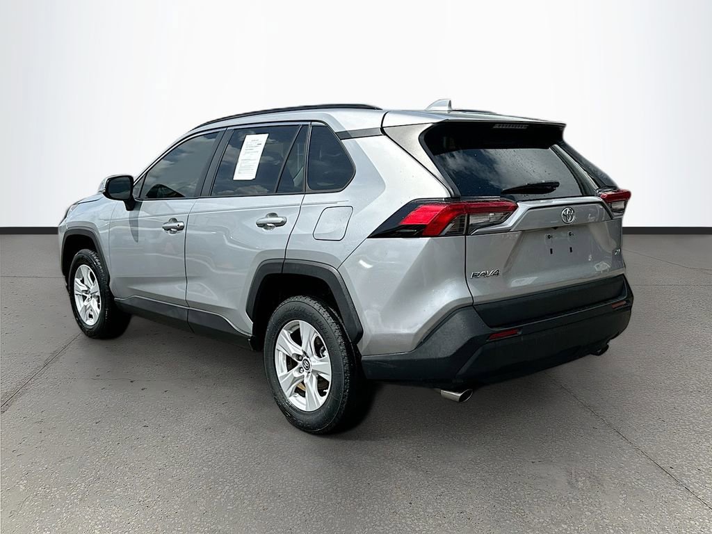 Used 2019 Toyota RAV4 XLE FWD image 5