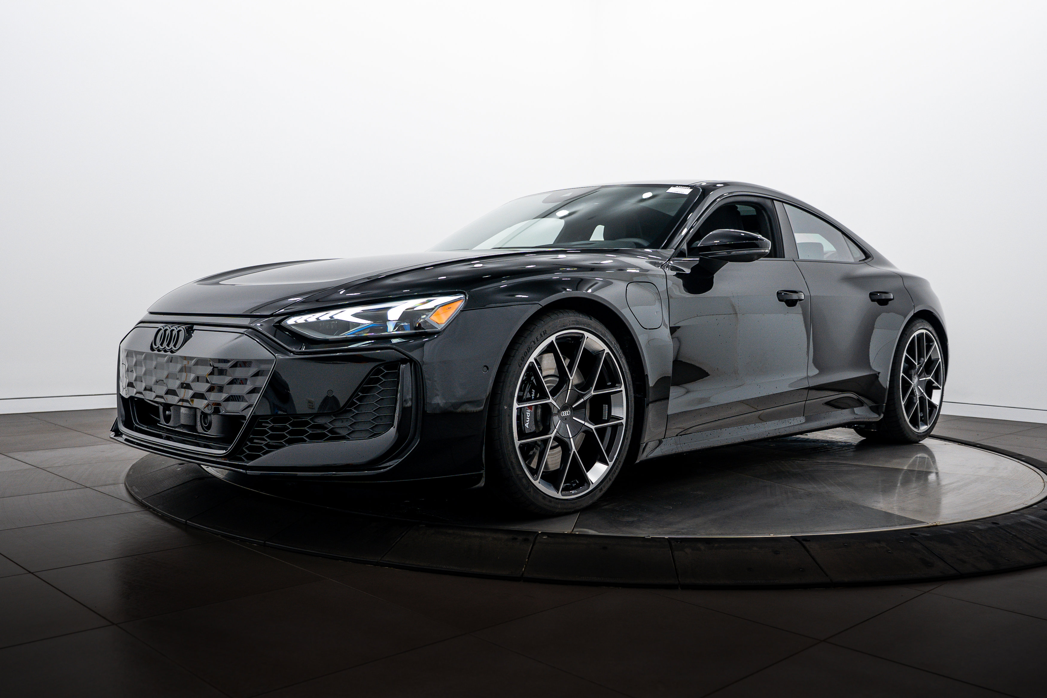 New 2025 Audi RS e-tron GT performance AWD/4WD image 7