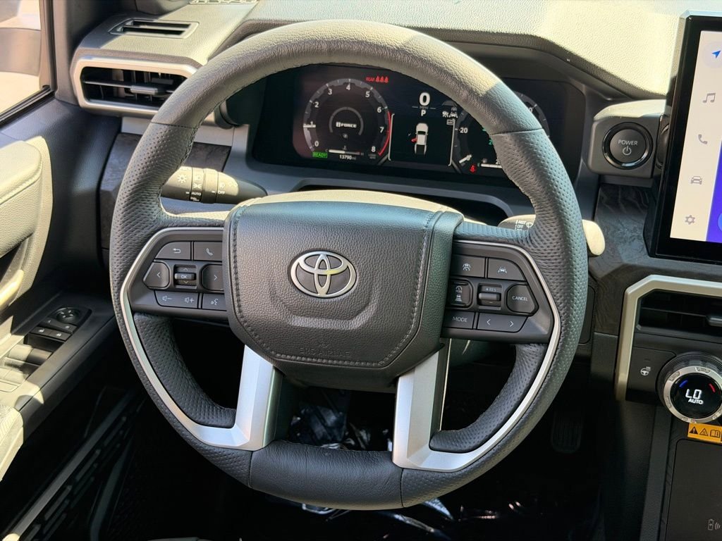 Used 2025 Toyota Tacoma Limited AWD/4WD image 21