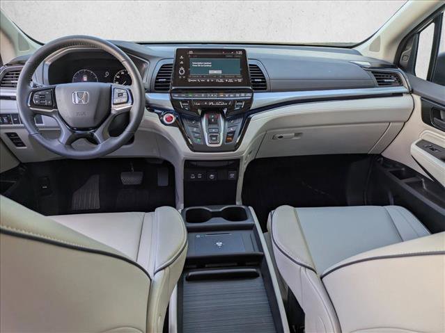 Used 2025 Honda Odyssey Touring image 17