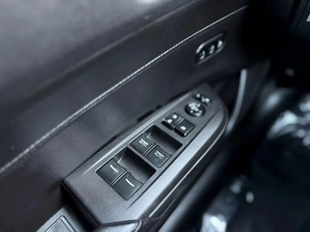 Used 2016 Acura ILX w/ Technology Plus Package FWD image 9