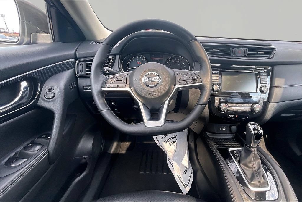 Used 2018 Nissan Rogue SL w/ Premium Package AWD/4WD image 9