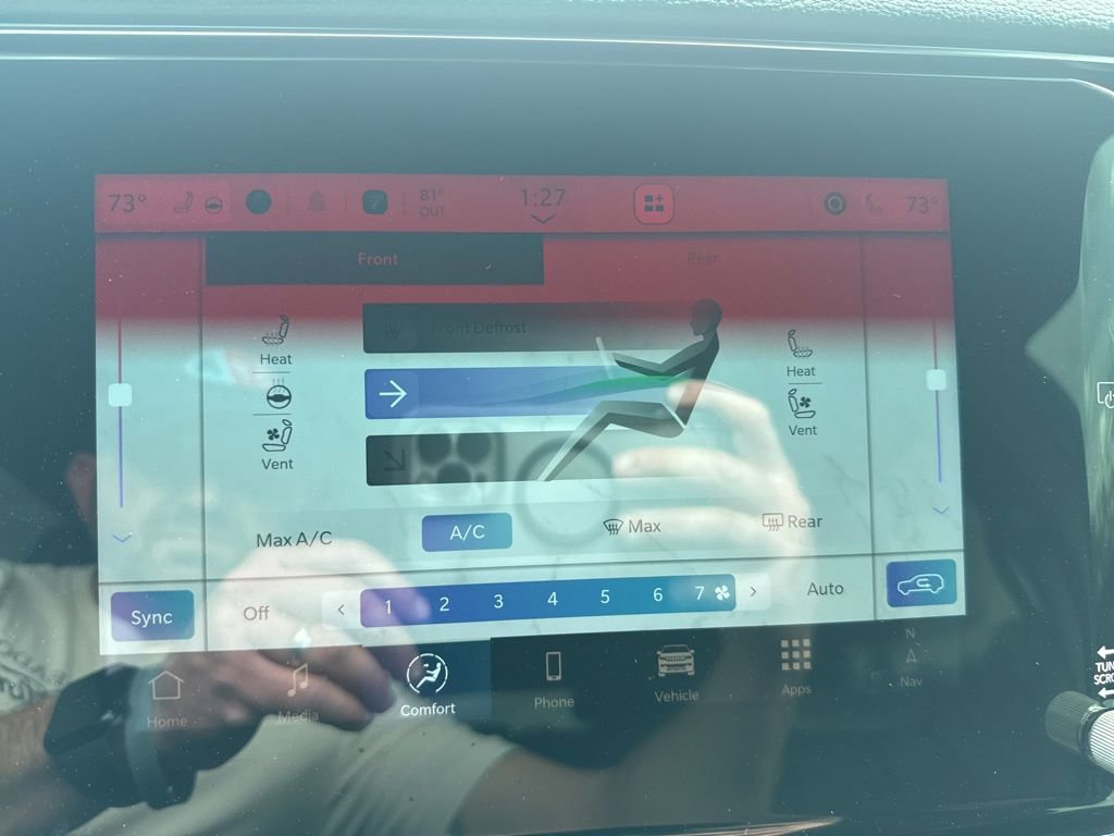 Used 2025 Jeep Wagoneer Series II image 13