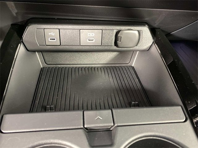 Used 2024 Toyota Prius Prime Premium image 21