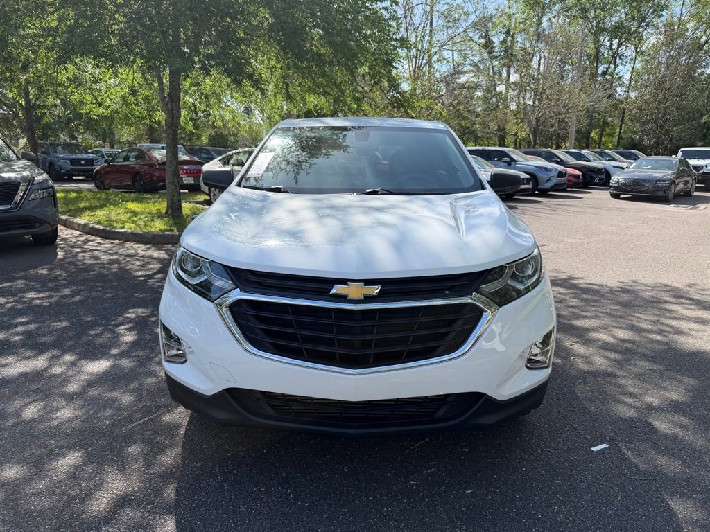 Used 2019 Chevrolet Equinox LS w/ LS Convenience Package image 2
