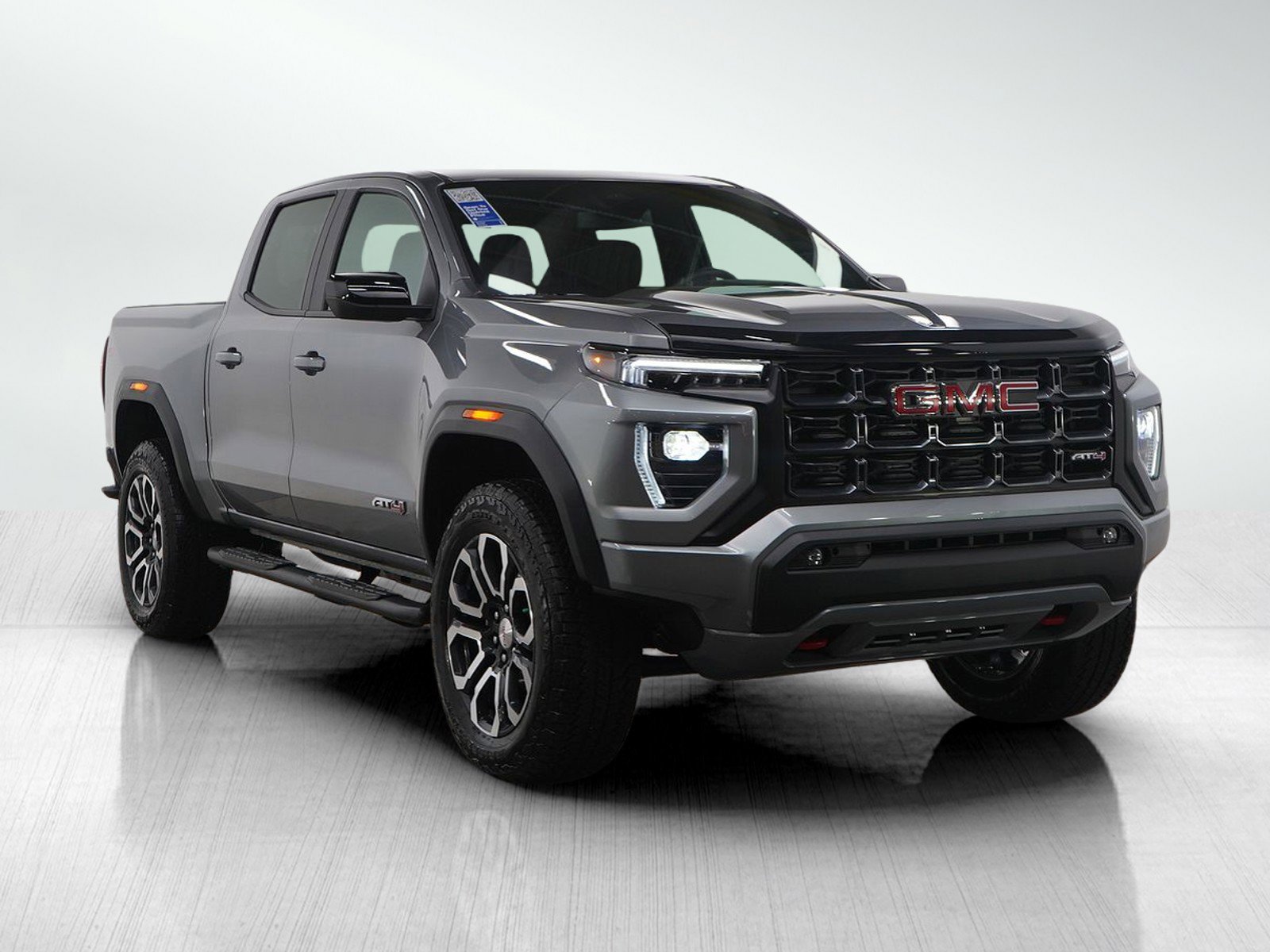 Used 2023 GMC Canyon AT4 image 7