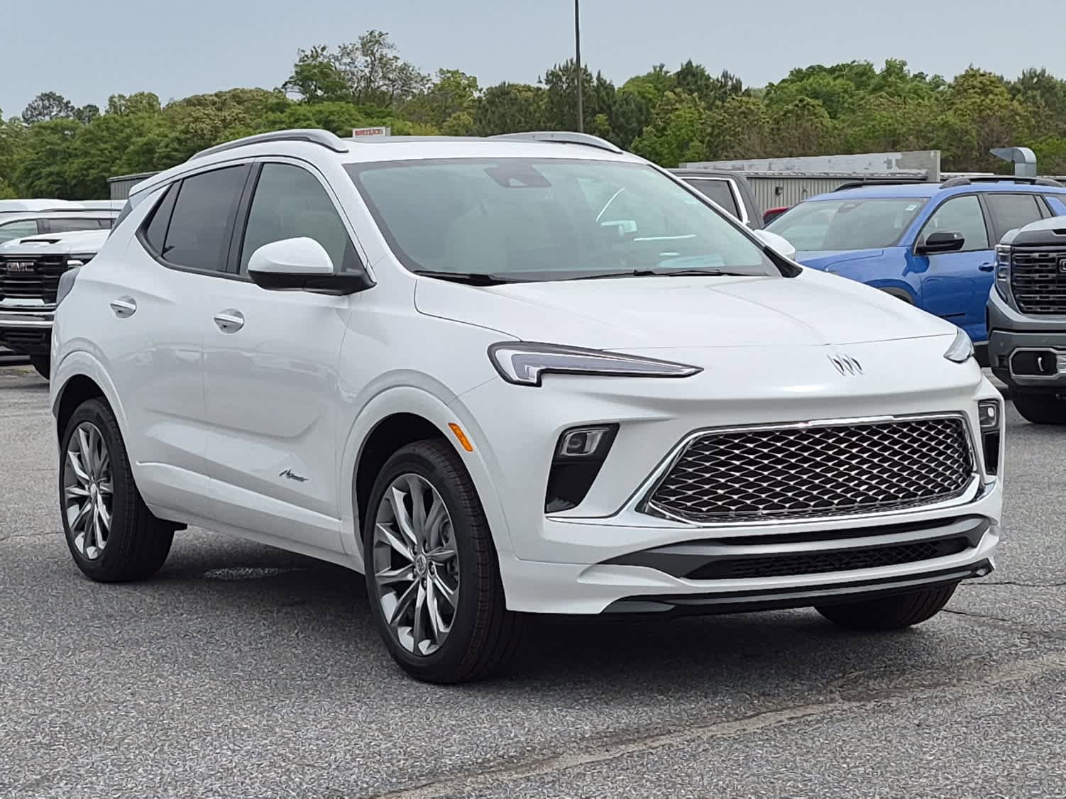 New 2026 Buick Encore GX Avenir w/ Avenir Convenience Package AWD/4WD image 2