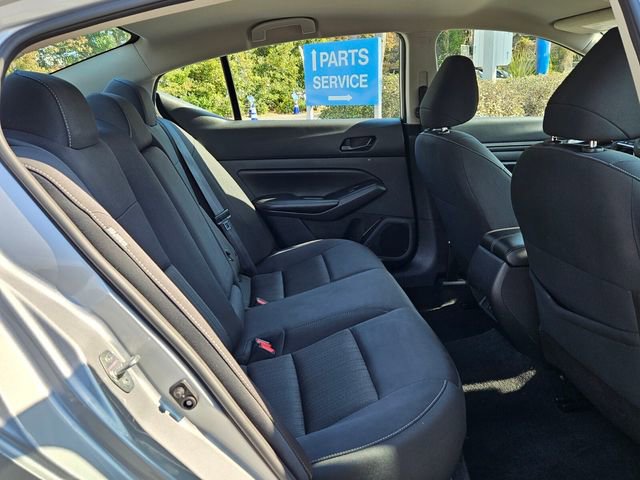 Used 2024 Nissan Altima 2.5 SV image 14