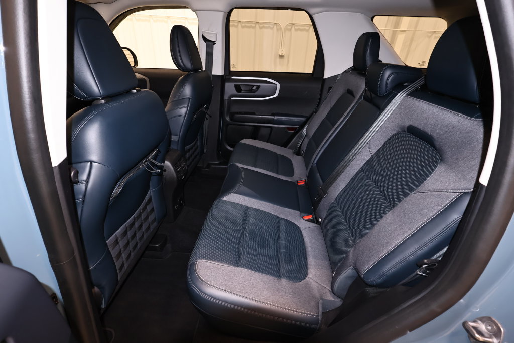 Certified 2021 Ford Bronco Sport Outer Banks AWD/4WD image 16