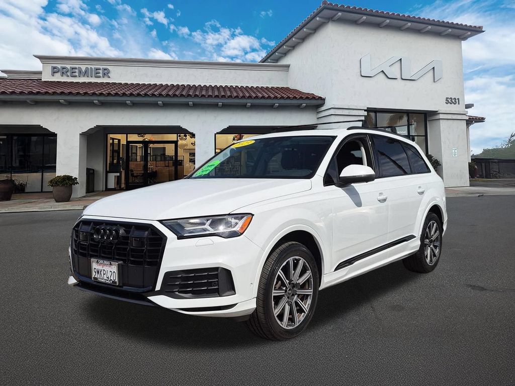Used 2023 Audi Q7 2.0T Premium Plus w/ Premium Plus Package AWD/4WD image 4